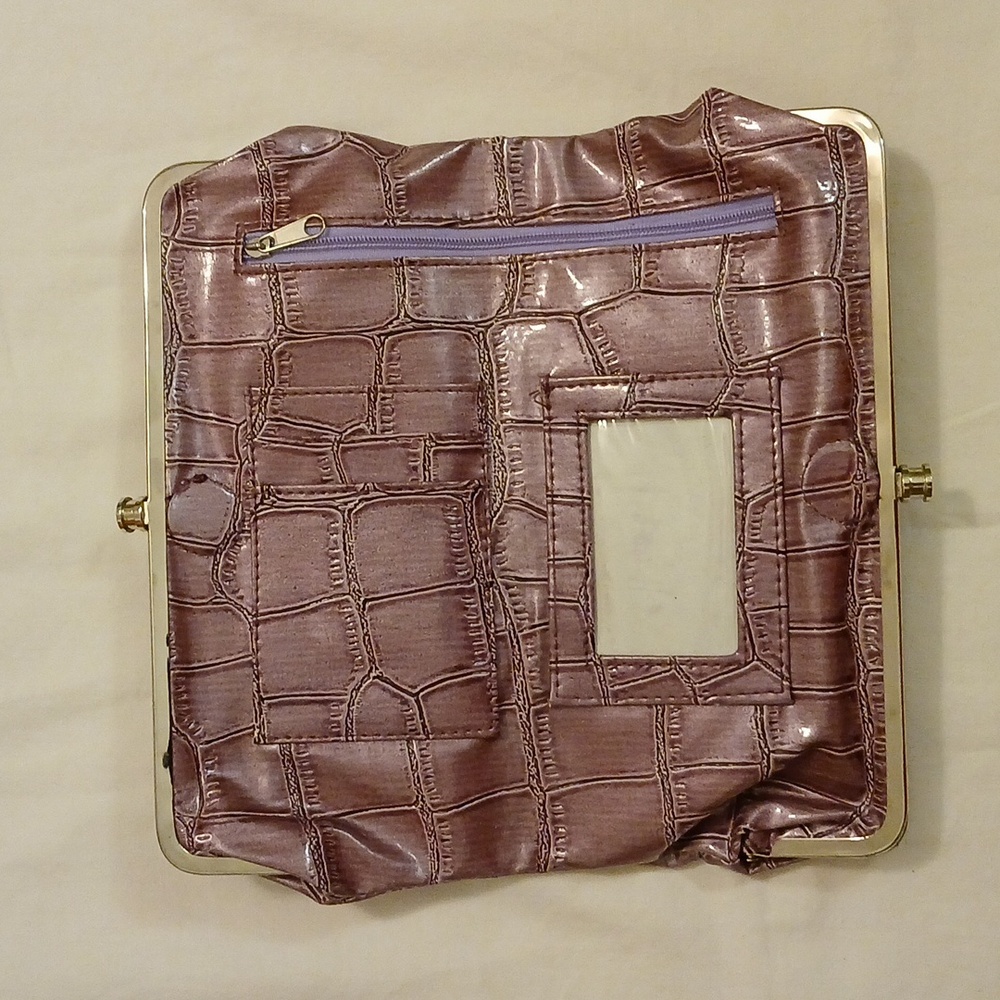 Braaciano faux croc kiss lock wallet. - Picture 7 of 16